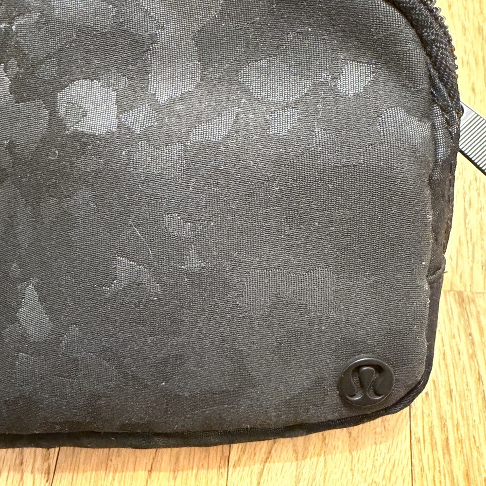 lululemon athletica Black Bag - Picture 4 of 4